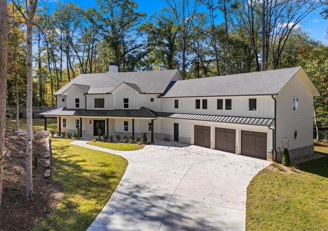 1st image of 4611 Medlock Bridge Rd, Peachtree Corners, GA 30097 | MLS# 7754415