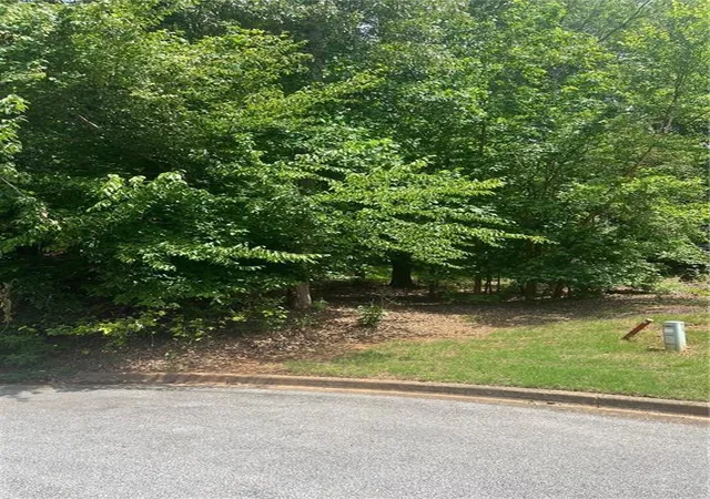 2nd image of 1894 Point River Dr, Duluth, GA 30097 | MLS# 7737748