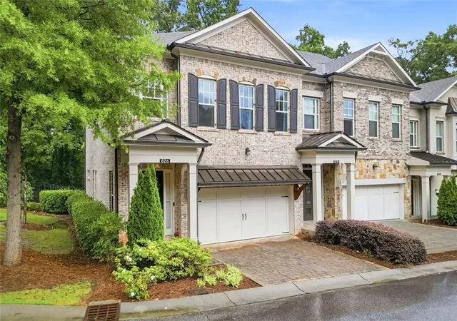 1st image of 826 Canterbury Overlook, Atlanta, GA 30324 | MLS# 7809036