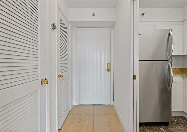 Photo 3 of Condo for sale at 2870 Pharr Ct S NW #1209, Atlanta, GA 30305 | MLS# 7749887 | Listing updated on 2026-08-30