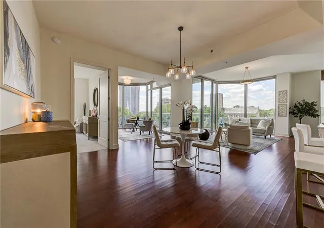 Photo 2 of Condo for sale at 2795 Peachtree Rd Ne #602, Atlanta, GA 30305 | MLS# 7828958 | Listing updated on 2026-08-29