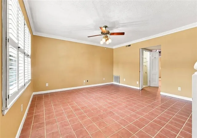 Listing Photo 4 - Condo for sale in building located at 2367 Henderson Mill Rd NE, Atlanta, GA 30345 - Unit #7