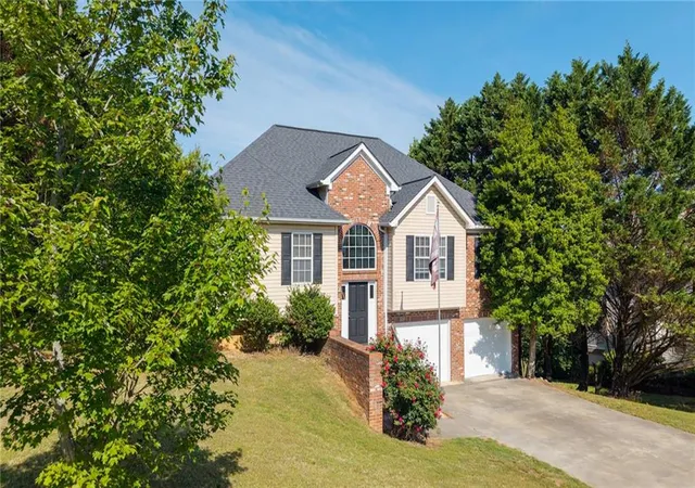 2nd image of 240 Orchard Wy Se, Calhoun, GA 30701 | MLS# 7765633