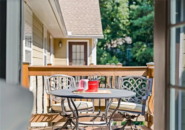 5th image of 709 Berkeley Woods Dr, Duluth, GA 30096 | MLS# 7822181