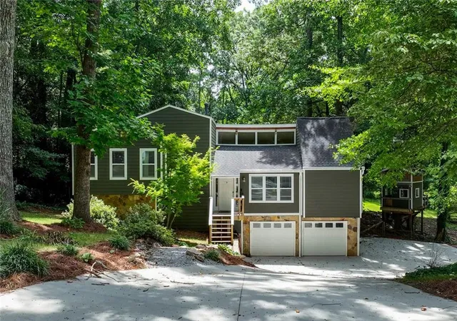 2nd image of 1750 Cedar Ridge Ct Se, Smyrna, GA 30080 | MLS# 7812507