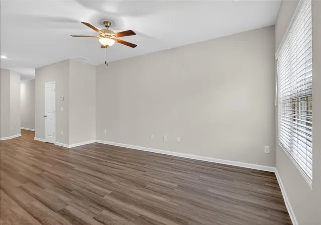 2nd image of 107 Brexley Dr, Calhoun, GA 30701 | MLS# 7741195
