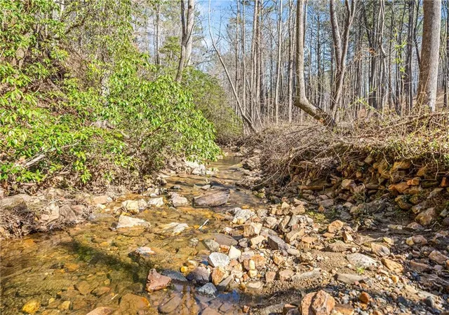 4th image of 246 Woodward Wy, Talking Rock, GA 30175 | MLS# 7821435