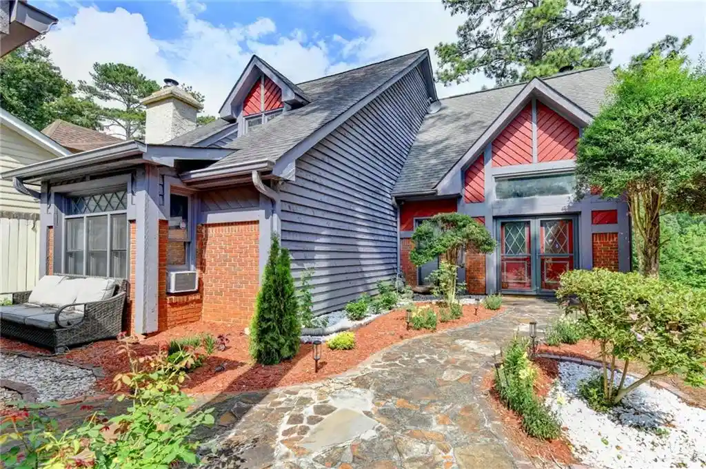 Condo for sale at 5079 Highland Hills Ct, Stone Mountain, GA 30088 | MLS# 7861414