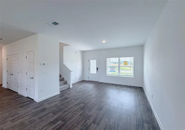 Photo 3 of Single family home for sale at 142 Lavender Cir, Calhoun, GA 30701 | MLS# 7794127 | Listing updated on 2026-09-19