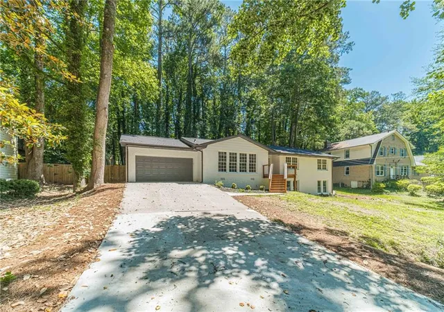Homes for sale in Lilburn, GA | 664 Hickory Ridge Rd Sw, Lilburn, GA 30047 | MLS# 7790706