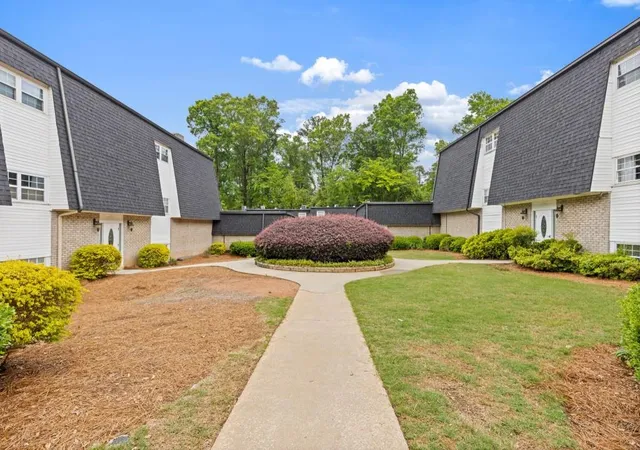 2nd image of 5145 Chemin De Vie, Atlanta, GA 30342 | MLS# 7762113