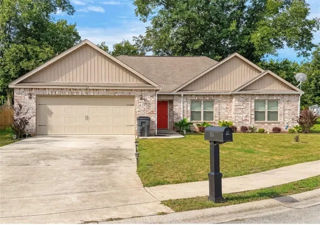 Photo 1 of Single family home for sale at 105 Mcewen Ct, Perry, GA 31069 | MLS# 7817769 | Listing updated on 2026-08-15