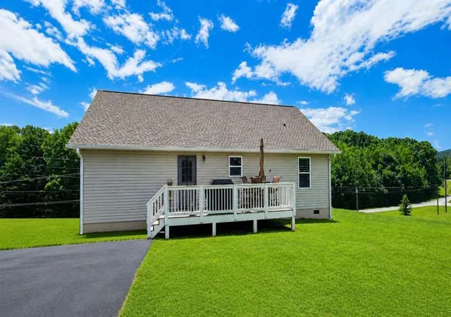 Homes for sale in Cleveland, GA | 2956 Westmoreland Rd, Cleveland, GA 30528 | MLS# 7780839