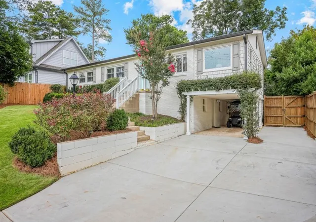 2nd image of 2524 Drew Valley Rd, Brookhaven, GA 30319 | MLS# 7820831