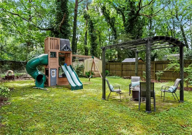29th image of 2510 Edwards Dr Nw, Atlanta, GA 30318 | MLS# 7808762