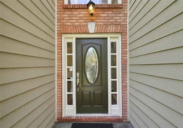 Photo 3 of Sale Pending at 3210 Dundee Ridge Way, Duluth, GA 30096 | MLS# 7820431 | Listing updated on 2026-09-09