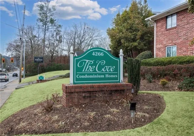 Photo 32 of Condo for sale at 4266 Roswell Rd Ne #F2, Atlanta, GA 30342 | MLS# 7809920 | Listing updated on 2026-09-11
