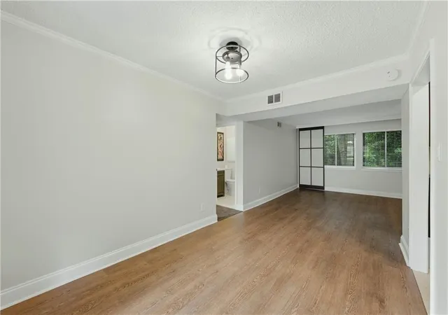 Listing Photo 1 - Condo for sale in building located at 4266 Roswell Rd Ne, Atlanta, GA 30342 - Unit #F2
