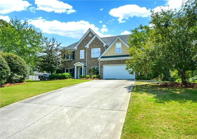 Photo 3 of Sale Pending at 3420 Bulloch Lake Rd, Loganville, GA 30052 | MLS# 7799917 | Listing updated on 2026-10-03