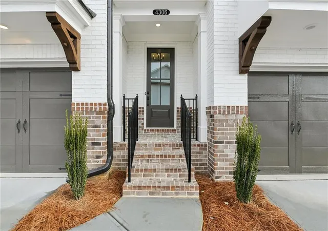 Homes for sale in Buford, GA | 4306 Burton Bend Wy #150, Buford, GA 30518 | MLS# 7772587