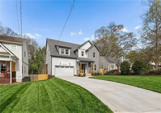 Photo 4 of Single family home for sale at 467 S Howard St, Atlanta, GA 30317 | MLS# 7738449 | Listing updated on 2026-08-20