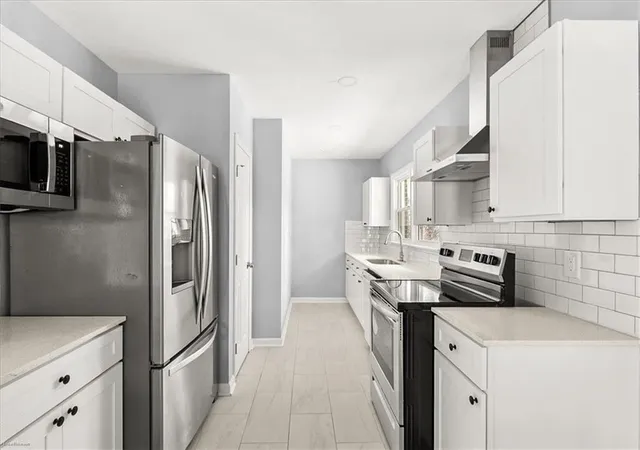 3rd image of 2763 Baker Ridge Dr Nw, Atlanta, GA 30318 | MLS# 7732469