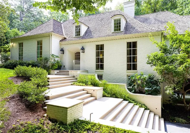 Photo 2 of Single family home for sale at 300 Blackland Rd Nw, Atlanta, GA 30342 | MLS# 7810797 | Listing updated on 2026-09-01