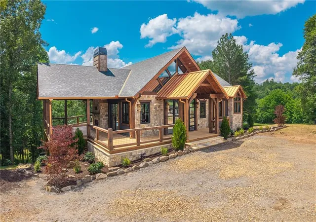 2nd image of 42 Waterstone Wy, Mineral Bluff, GA 30559 | MLS# 7802022