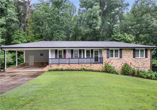 1st image of 5041 Fitts Dr Ne, Roswell, GA 30075 | MLS# 7789185