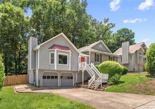 Homes for sale in Marietta, GA | 2256 Byron Ct Sw, Marietta, GA 30064 | MLS# 7782245