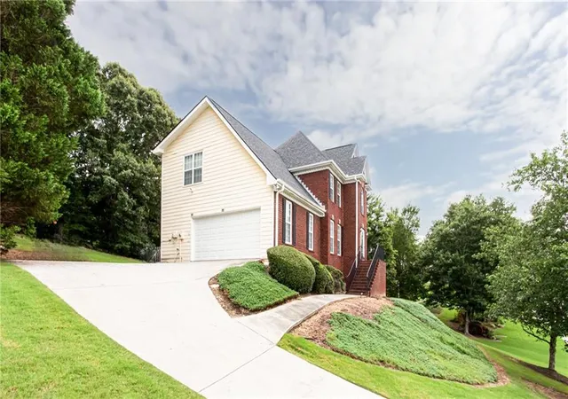 Photo 3 of Sale Pending at 2436 Sky Valley Dr, Dacula, GA 30019 | MLS# 7805150 | Listing updated on 2026-09-18