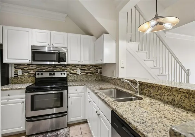 Photo 3 of Condo for sale at 4303 Westchester Ridge NE #4303, Atlanta, GA 30329 | MLS# 7785257 | Listing updated on 2026-09-24