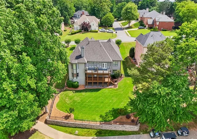 Homes for sale in Suwanee, GA | 6610 Bridlewood Wy, Suwanee, GA 30024 | MLS# 7771411