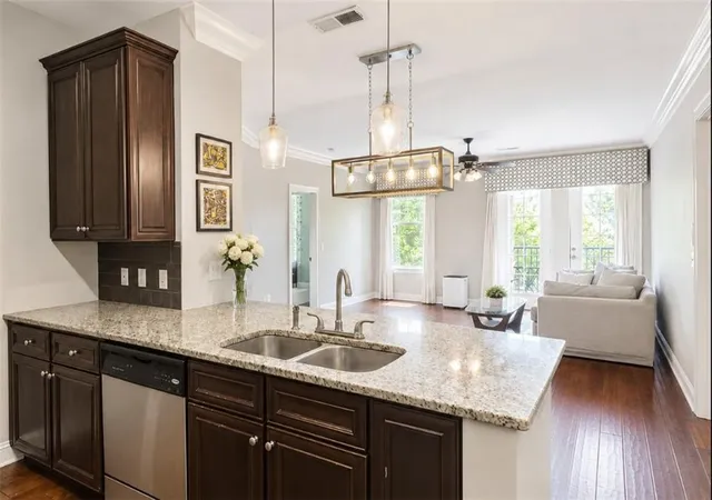 3rd image of 901 Abernathy Rd Ne #2150, Atlanta, GA 30328 | MLS# 7804221