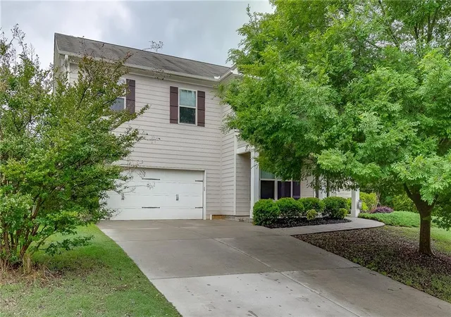 Homes for sale in Braselton, GA | 1202 Lincoln Ln, Braselton, GA 30517 | MLS# 7777684