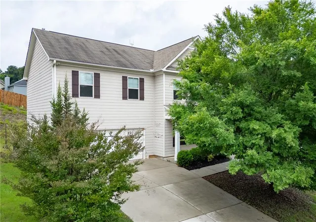 Homes for sale in Braselton, GA | 1202 Lincoln Ln, Braselton, GA 30517 | MLS# 7777684