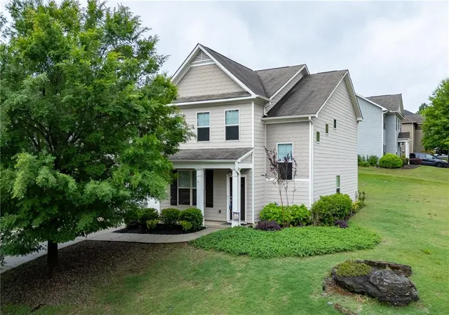 Homes for sale in Braselton, GA | 1202 Lincoln Ln, Braselton, GA 30517 | MLS# 7777684