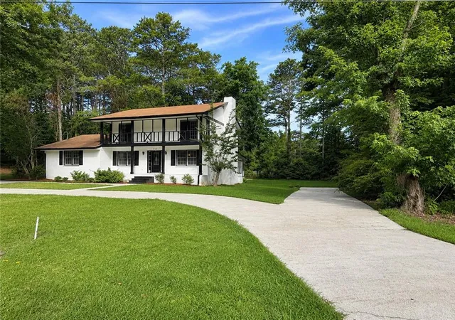 Homes for sale in Lawrenceville, GA | 513 Scenic Hwy, Lawrenceville, GA 30046 | MLS# 7796005