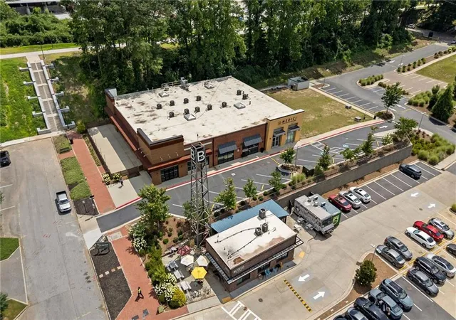 2nd image of 371 Grant Cir SE, Atlanta, GA 30315