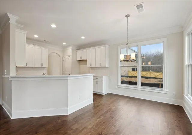 4th image of 5807 Creek Indian Dr, Sugar Hill, GA 30518 | MLS# 7823664