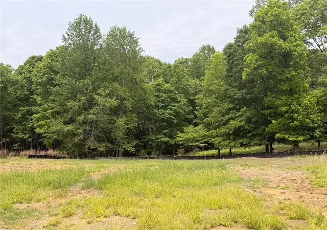 Photo 4 of Sale Pending at 405 Cooper Brg Rd, Braselton, GA 30517 | MLS# 7760414 | Listing updated on 2026-09-08