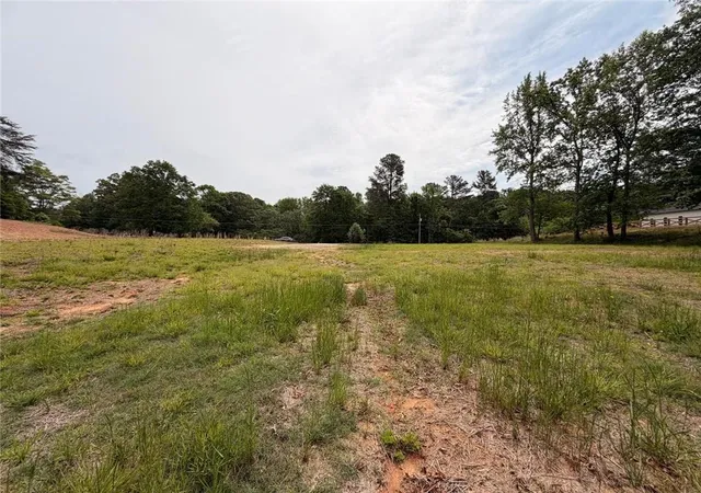 Photo 6 of Sale Pending at 405 Cooper Brg Rd, Braselton, GA 30517 | MLS# 7760414 | Listing updated on 2026-09-08