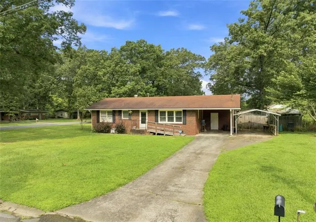 1st image of 1 Eugenia Cir, Rome, GA 30165 | MLS# 7819012