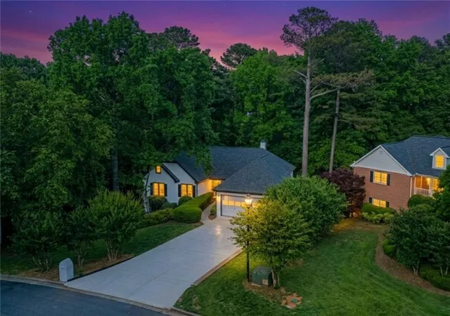 2nd image of 1190 St Ives Ct, Suwanee, GA 30024 | MLS# 7772241