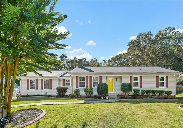 Single family home for sale at 1114 Longwood, Marietta, GA 30008 | MLS# 7853429