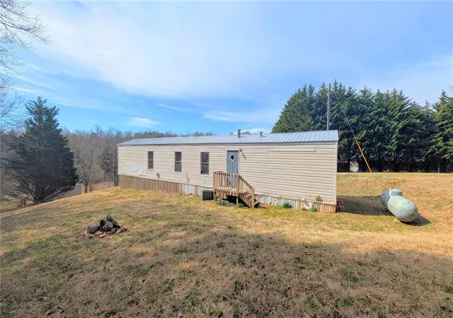 Homes for sale in Dahlonega, GA | 1562 Grindle Bridge Rd, Dahlonega, GA 30533 | MLS# 7798576