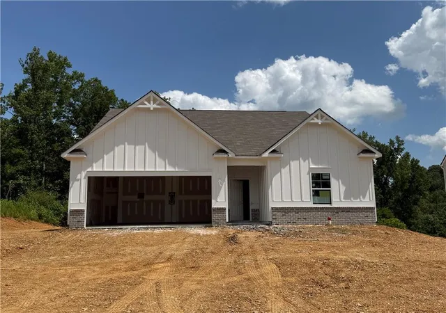 Homes for sale in Adairsville, GA | 30 Madison Ln, Adairsville, GA 30103 | MLS# 7765405