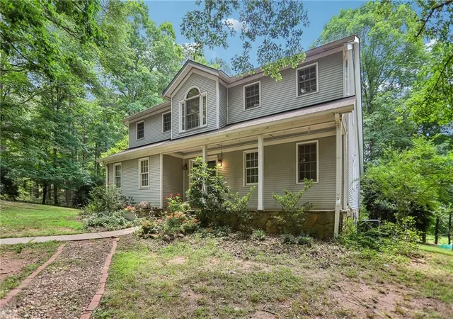 3rd image of 1319 Crumbley Rd, Mcdonough, GA 30252 | MLS# 7787047