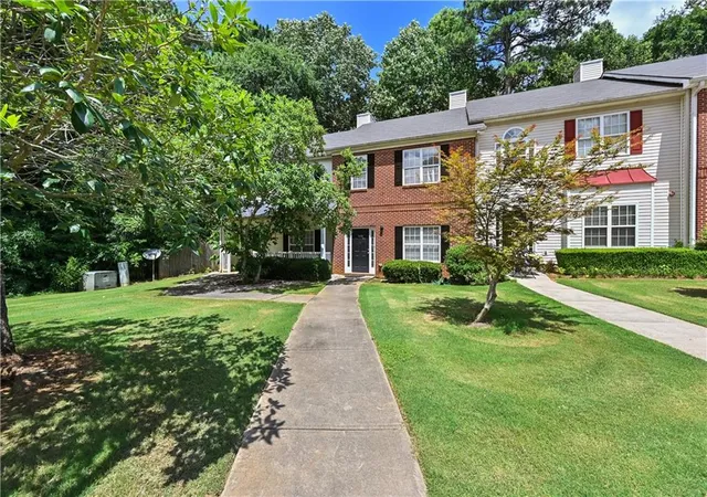3rd image of 5090 Leeshire Tr, Tucker, GA 30084 | MLS# 7791295