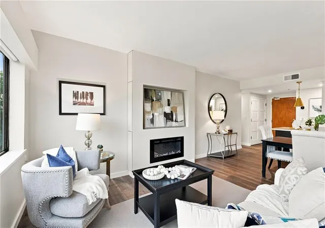 Photo 4 of Condo for sale at 1130 Piedmont Ave Ne #906, Atlanta, GA 30309 | MLS# 7828709 | Listing updated on 2026-09-12